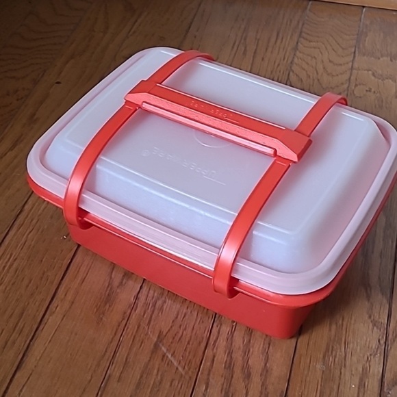 Tupperware Vintage 1980s Pack N Carry Lunchbox - Picture 1 of 9